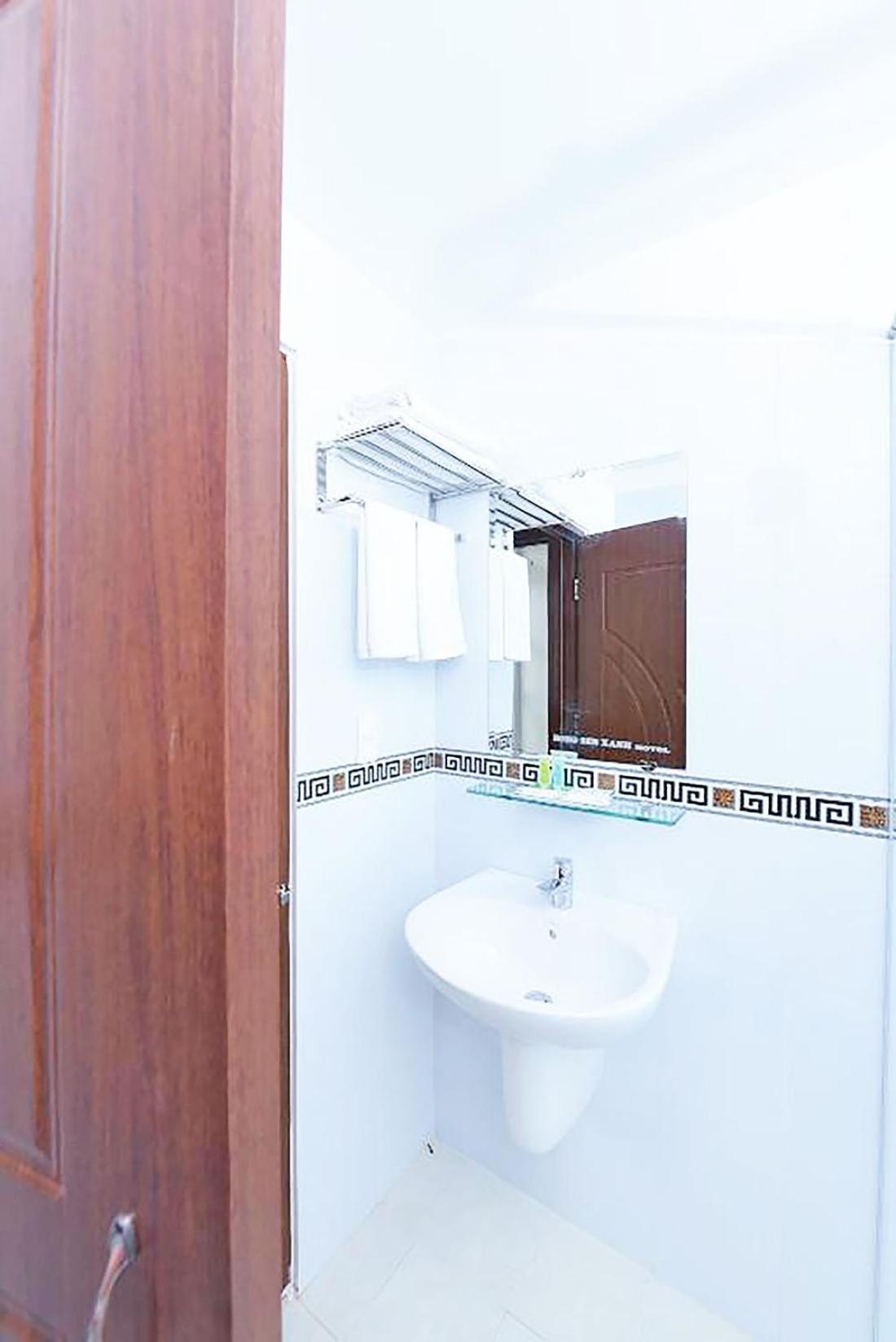 Bong Sen Xanh Hotel Cao Lanh Екстер'єр фото